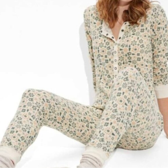 American Eagle Outfitters Other - NWT American Eagle Waffle Onesie Pajamas Winter Pattern Size Large